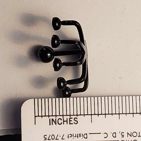 16g, 1/4 Clear Gem Black Anodized Glam Fan Cuff Cartilage Earring × 1 - Picture 4 of 6